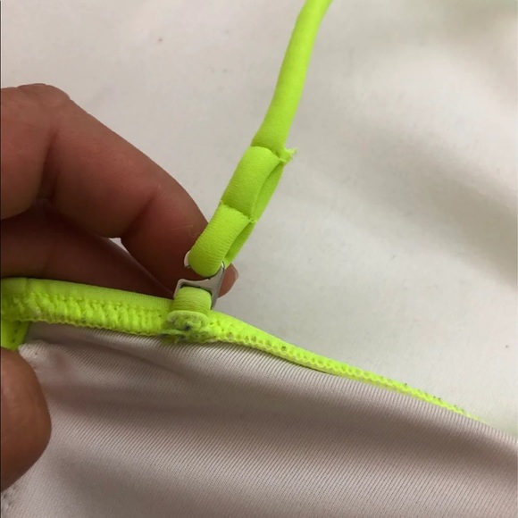 Victoria Secret Bikini - Picture 7 of 8